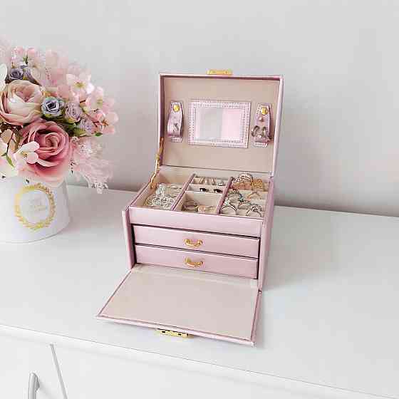 Шкатулка - футляр для хранения украшений с ключом Beautylushh (6400) Pink Нововолынск