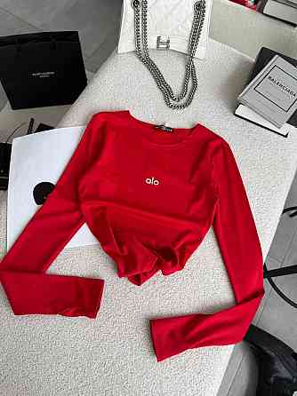 Стильний жіночий базовий лонгслів із написом і вирізом під пальчик мікродайвінг Червоний Одеса