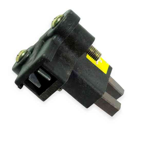 Щетки волга (2 выв) генератора Мукачево