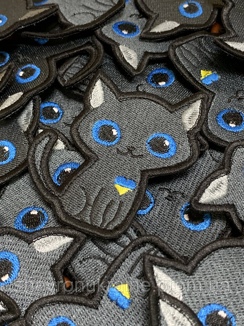 Шеврон милый котик (Форма контурна. На липучке) Размер 8x6.5см Киев - изображение 2