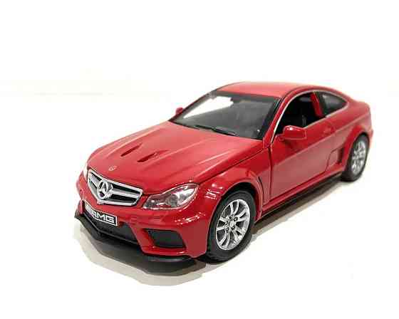 Машинка TK Union Group Mercedes AMG металева 1:32 світло/звук/відчиняються двері/капіт/багажник Червона (76474) Чернігів