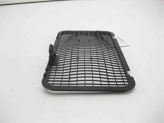 VAG  4M1819408A Захисна решітка на повітропровід під капотом на пічку (ном. на запчастини 4M1819408) Одесса