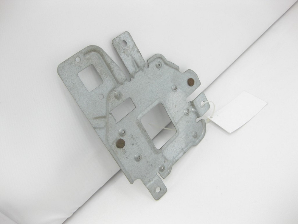 Mercedes-Benz  A1648201614 Кронштейн антенного підсилювача мобільного телефону ML W164 Одесса - изображение 6