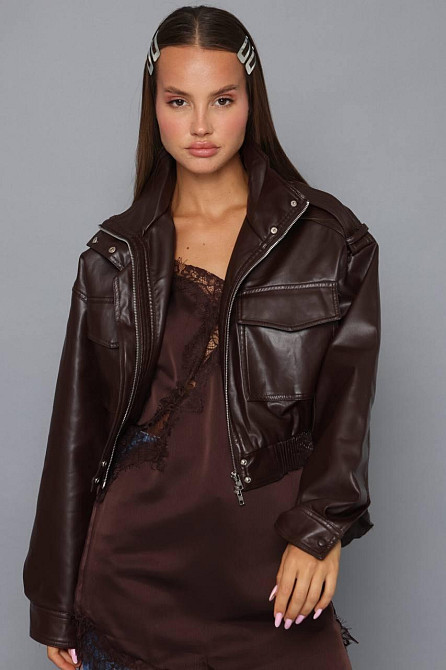 Женское стильная повседневная короткая куртка из эко-кожи премиум качества Шоколад, 44 Одесса - изображение 1