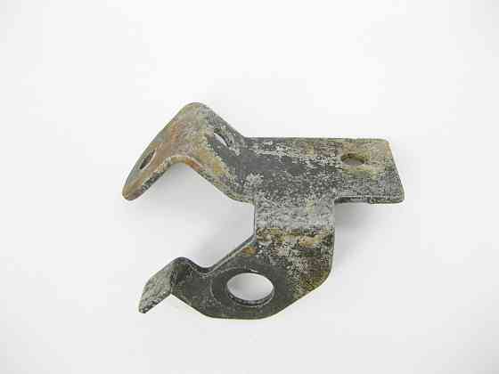 VAG  8E0971845E Кронштейн джгута проводів моторного відсіку Audi A4 A6 Seat Exeo VW Passat Skoda Superb Одесса