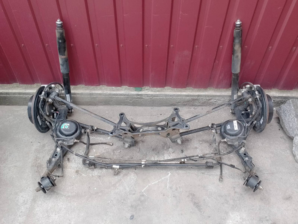 Лівий важіль зі маточиною в зборі — Chery Tiggo 3 Київ - фото 1