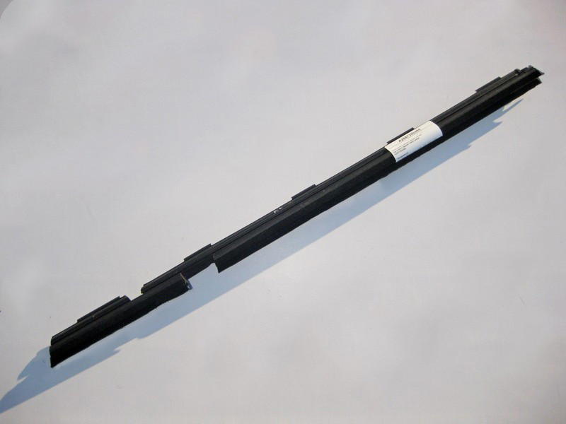 Mercedes-Benz  A2057350365 Внутрішня планка ущільнювача під скло задніх лівих дверей C-Class W205 Одеса - фото 1