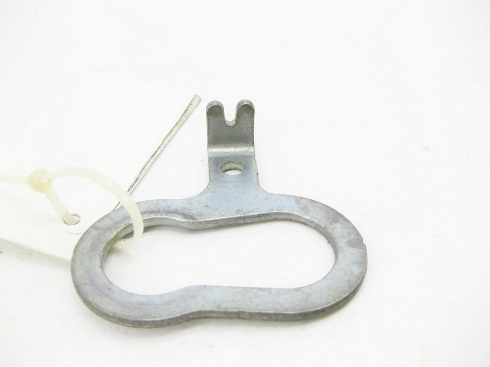 Mercedes-Benz  A2700900341 Кронштейн впускного патрубка CLA C117 CLA Shooting Brake X117 GLA X156 A-class W176 B-class W242 B-class W246 M270 Одесса - изображение 4