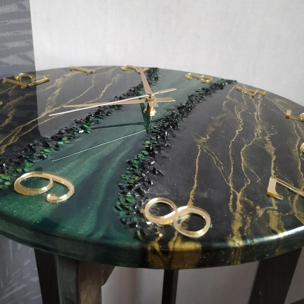 Настіний годинник з епоксидної смоли ручної роботи Дніпро - фото 4