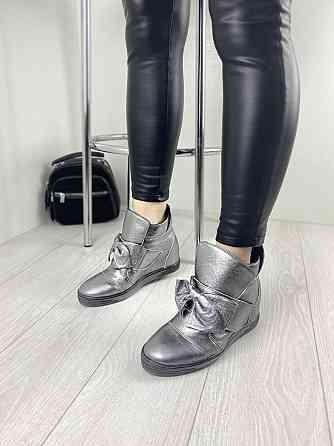 Жіночі снікерси 2415 срібні натуральна шкіра демісезонні підошва 2/7 см розмір 38 (3233) Коломия