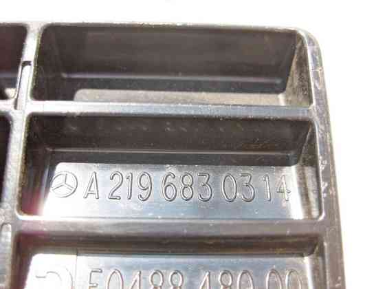 Mercedes-Benz  A2196830314 Задній кронштейн центральної консолі CLS C219 Одесса