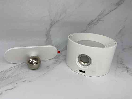 Б/в Настінний LED світильник Feallive, акумуляторна лампа з USB Type-C, сенсорним керуванням, 3 режими світла, магнітне кріплення, Київ