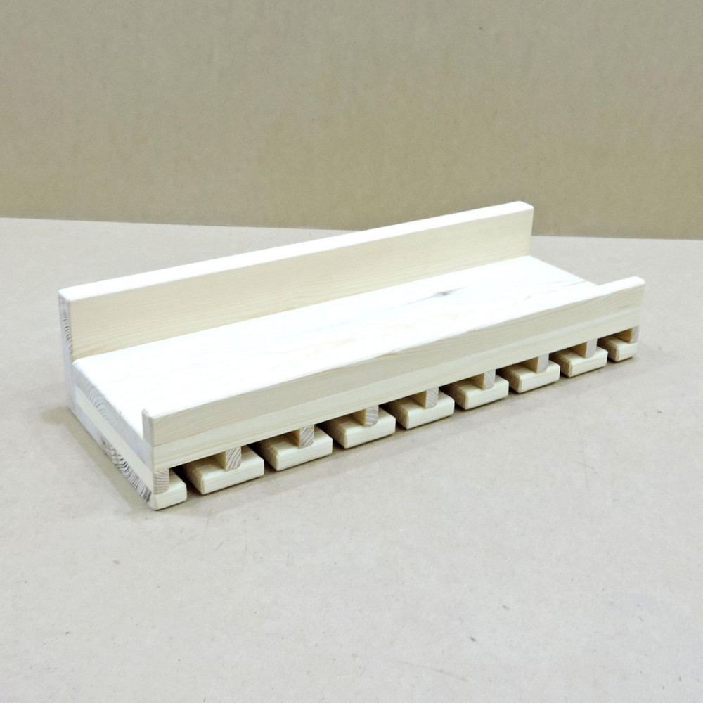 Настенная винная полка 