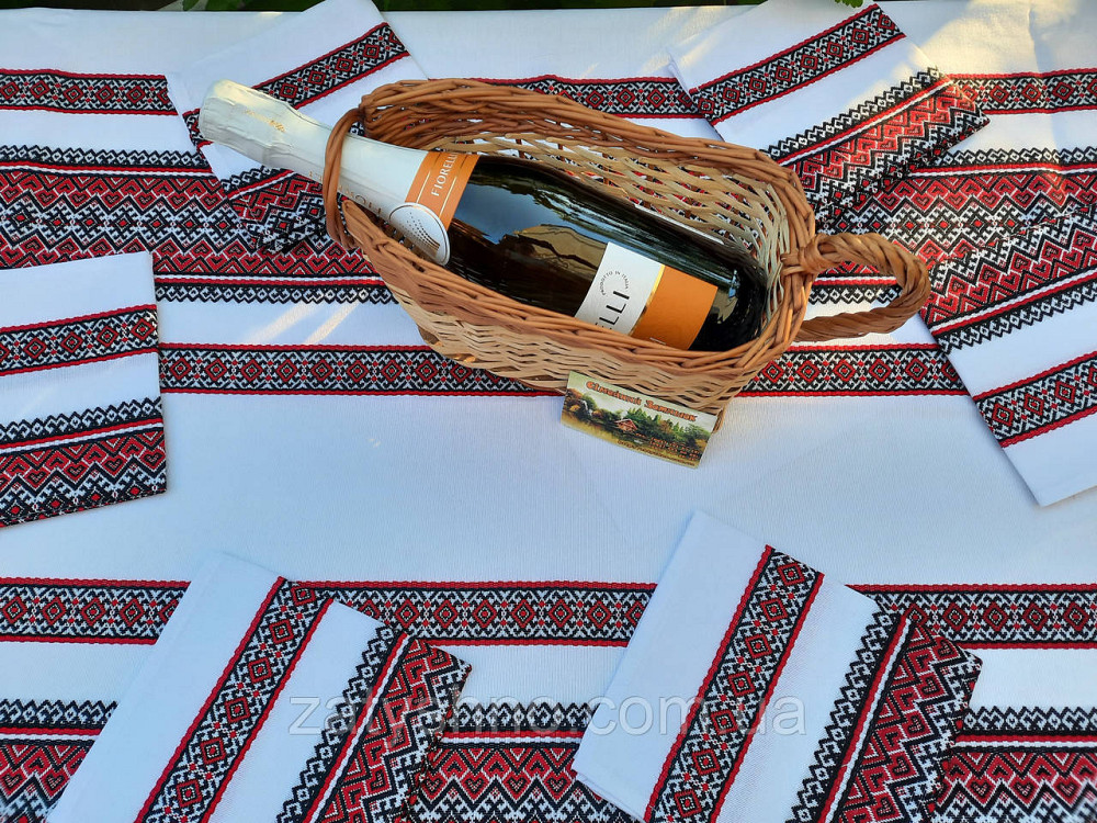 Вишита скатертина з серветками в червоному кольорі. Київ - фото 8