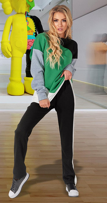 Гарний спортивний костюм Київ - фото 1