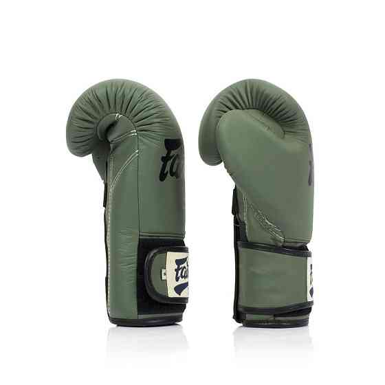 Боксерські рукавиці Fairtex BGV11 Green 10 унцій (бинти в комплекті) Каменское