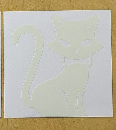 Люминесцентная наклейка 