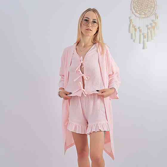 Бавовняна рожева жіноча піжама три в одному сорочка +шорти з рюшами+халат Кам'янець-Подільський