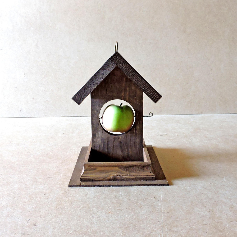 Кормушка садовая для птиц 