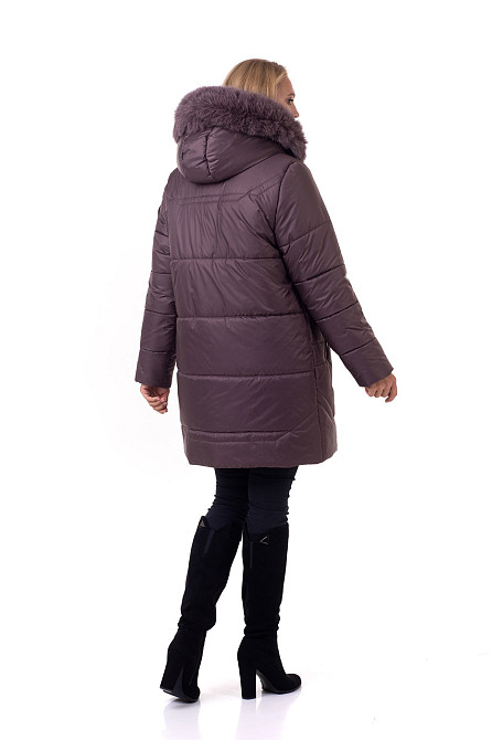 Жіночий пуховик шоколадного кольору з хутром Київ - фото 3