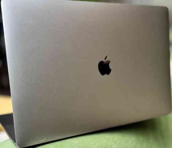 Ноутбук: MacBook Pro 16