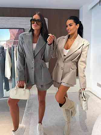 Жіночий теплий класичний костюм: піджак і шорти кашемір + підклад Графіт, 42/44 Одеса