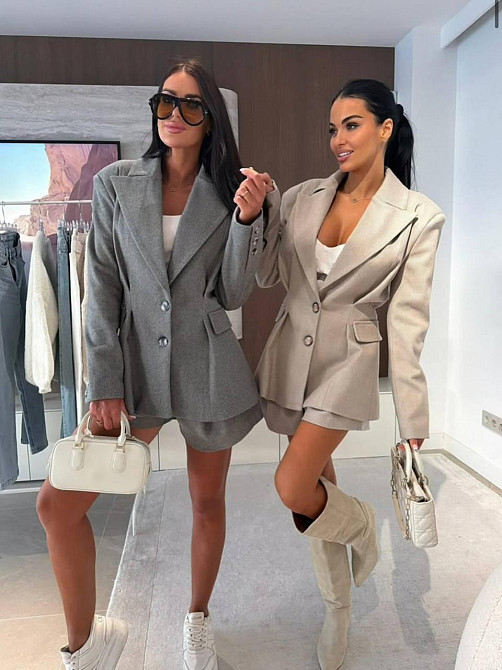 Жіночий теплий класичний костюм: піджак і шорти кашемір + підклад Графіт, 42/44 Одеса - фото 1