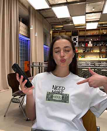 Футболка "NEED MORE MONEY" з доларом — Made in Ukraine Чернівці