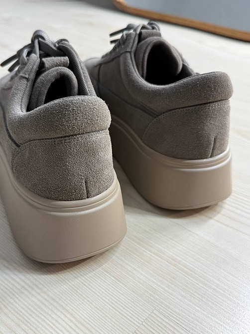 Кеды женские Hengji 536-10 замшевые на платформе с окантовкой бежевые, 40, 25,5 см Киев - изображение 10