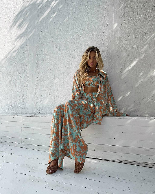 Жіночий легкий оверсайз костюм-трійка: сорочка топ і штани софт Бірюза Одеса - фото 3