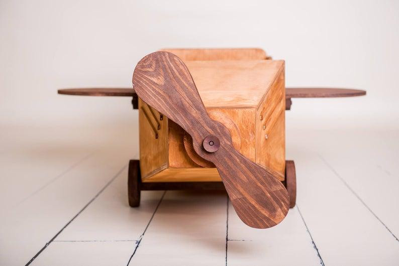 Дитяча іграшка "Літак Карнаж" коричневий Миколаїв - фото 4