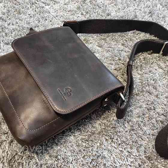Коричневая наплечная сумка на магнитах из винтажной кожи Grande Pelle 754120 Киев