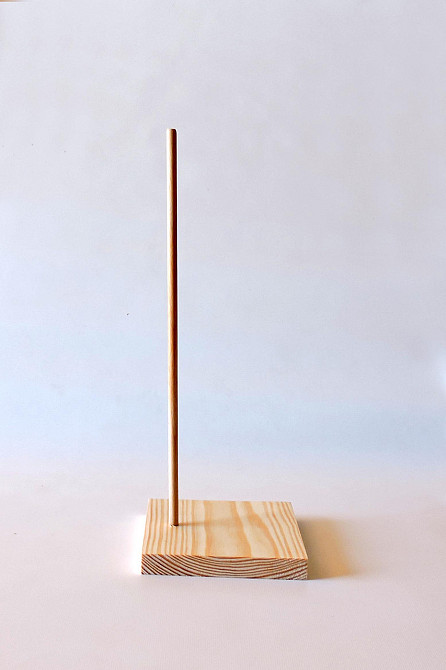 Подставка для кукол 