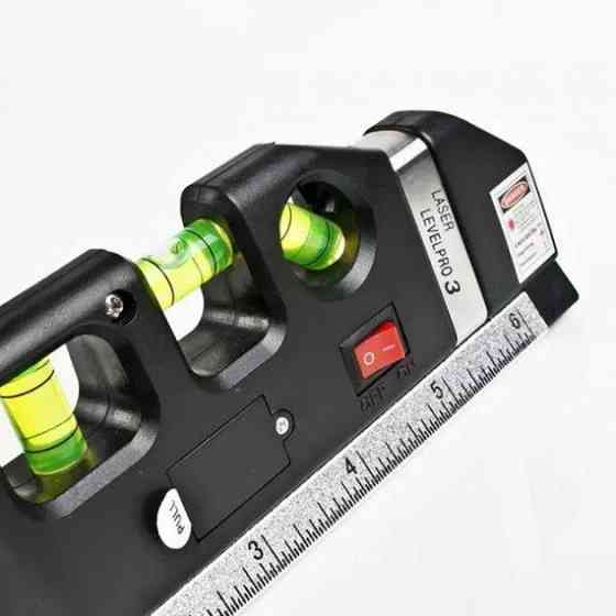 Лазерный уровень Laser Level Pro 3 с встроенной рулеткой, высокоточный, самовыравнивающийся Киев