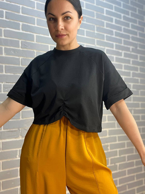 Футболка женская 0911 короткая широкая с резинкой - сборкой впереди черная, черный, S Киев - изображение 10