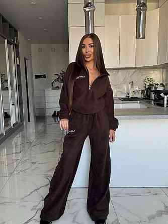 Жіночий костюм з фліс-полару, з вишивкою Одеса