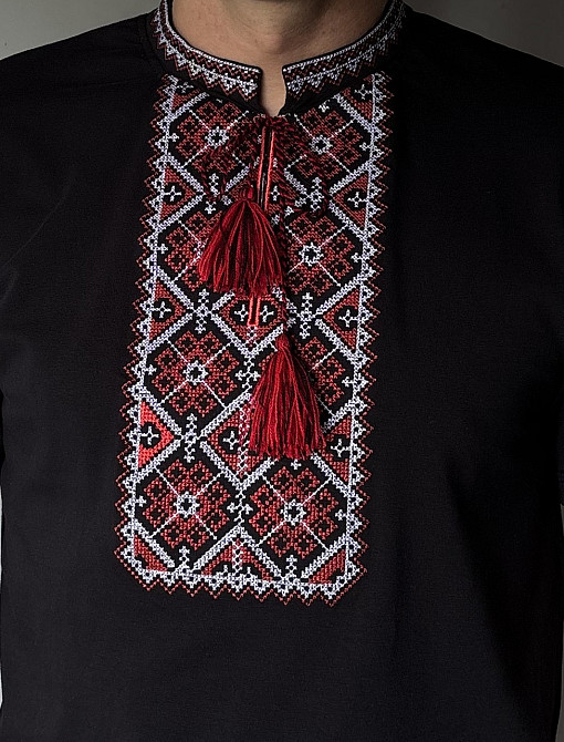 Чоловіча Футболка вишиванка чорного кольору Київ - фото 3