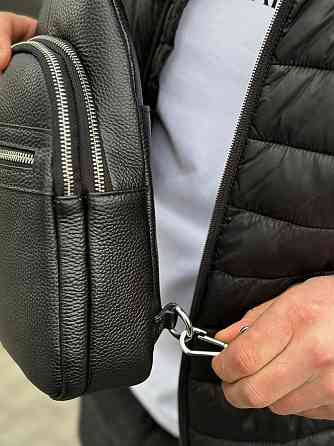 Мужской кожаный рюкзак-слинг на одно плечо черный TIDING BAG Киев