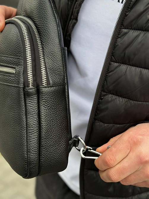 Чоловічий шкіряний рюкзак-слінг на одне плече чорний TIDING BAG Київ - фото 4