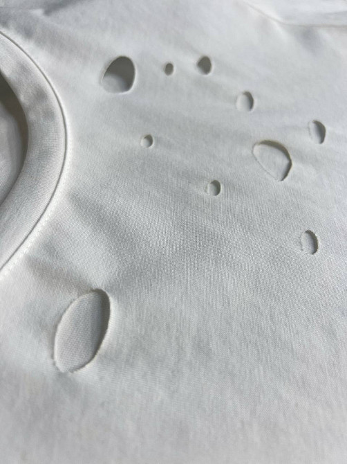 Футболка женская A-N 2528 с порезами one size, белый, one size Киев - изображение 9