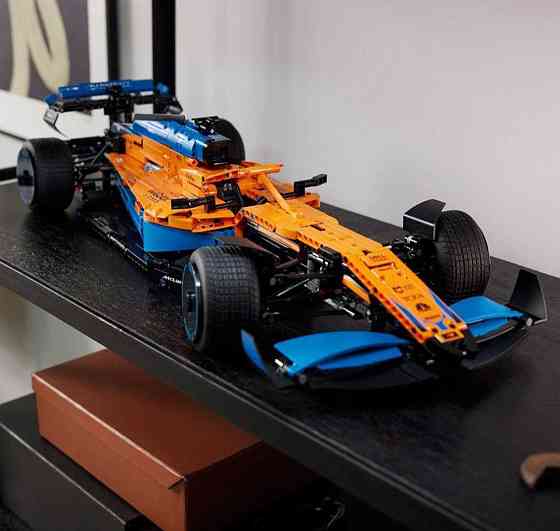 Конструктор машика  Technic Гоночний автомобіль McLaren F-1 (1434 деталей)маштаб 1:8 Макларен  жовта Киев