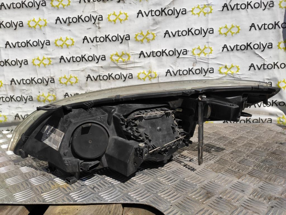 Фара права Renault Megane III 2009-2012 (260100018R) Ковель - фото 1