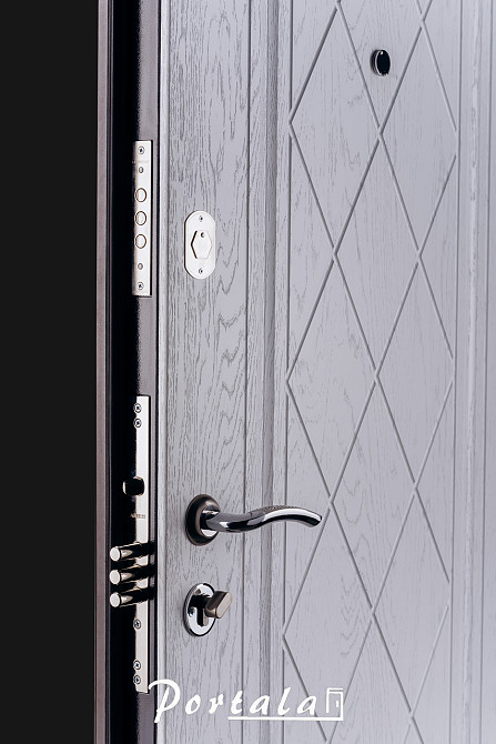 Двери уличные, серия Люкс+КАЛЕ, крашенный МДФ, модель Шампань, гнутый профиль, коробка 100 мм, полотно 76 мм 850 Киев - изображение 3