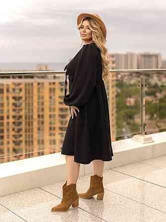 Молодежное женское платье свободного кроя 