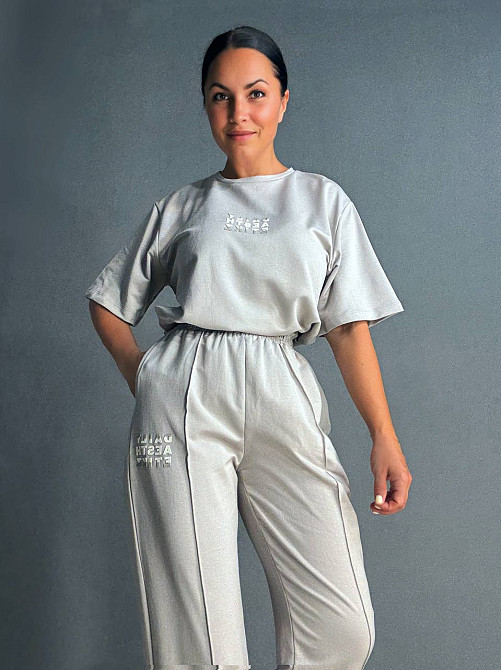 Костюм женский CAPPITONE 101217 оверсайз футболка с брюками с надписью серый, серый, S Киев - изображение 12