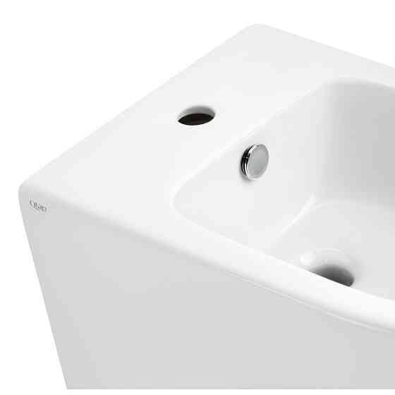 Биде подвесное Qtap Scorpio 515x370x350 White QT14551380GW Киев