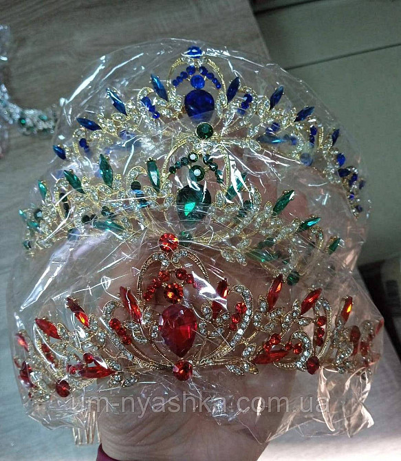 Диадема на обруче Корона изумрудная с камнями Кривой Рог - изображение 3