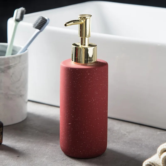 Дозатор керамічний для мила у ванну і кухню 300 мл, диспенсер для рідкого мила і миючого засобу, червоний Кам'янець-Подільський