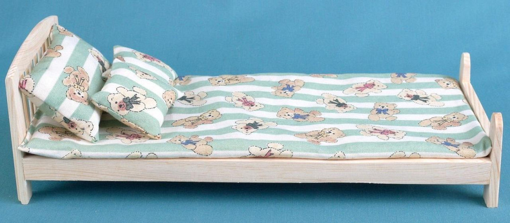 Кровать для кукол 