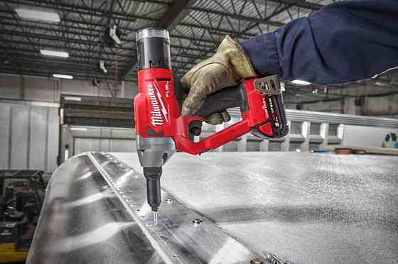 Заклепочник акумуляторний безщітковий MILWAUKEE M18 ONEFPRT-202X, діаметр заклепок 4,8-7,0мм (зарядний.пристрій М12-18 FC, 2 аку Одеса